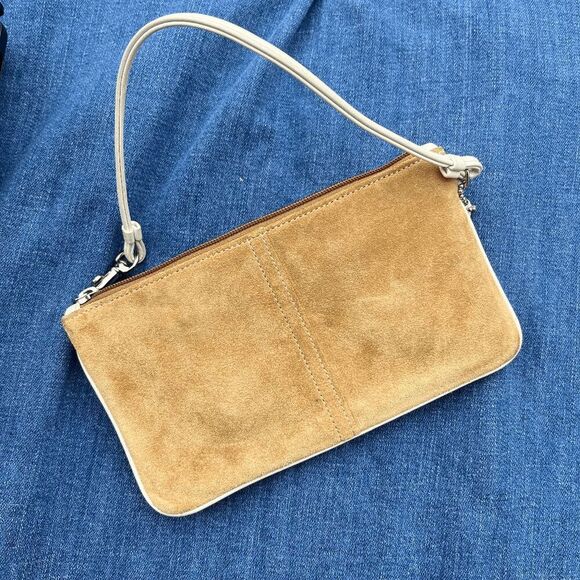 Vintage Coach Soho Buckle Suede Leather Wristlet in Tan & Cream - Picture 4 of 11